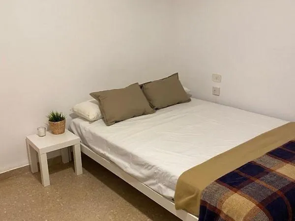 Homestay Habitaciones Privada Preciosa Grande Centro Malaga Tambien Cerca De La Playa Wi-Fi